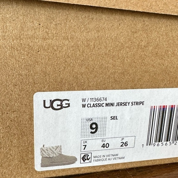 Classic Mini Jersey Stripe Ugg Boots - Picture 7 of 10